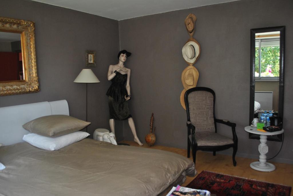 Chambres D'Hotes La Tribu Quevreville-la-Poterie Номер фото
